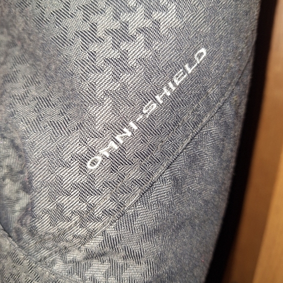 Columbia womens Black and gray pattern and metal clasps hooded ski jacket. NWOT - Picture 2 of 15
